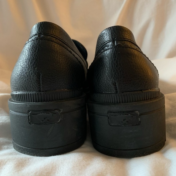 Rocket Dog black 'Imea' chunky loafers - Picture 4 of 9